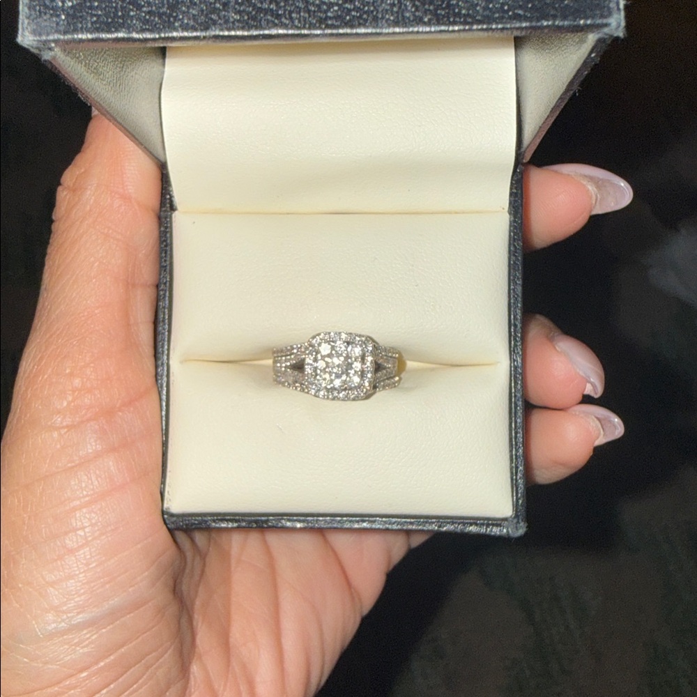 Silver Diamond Wedding ring